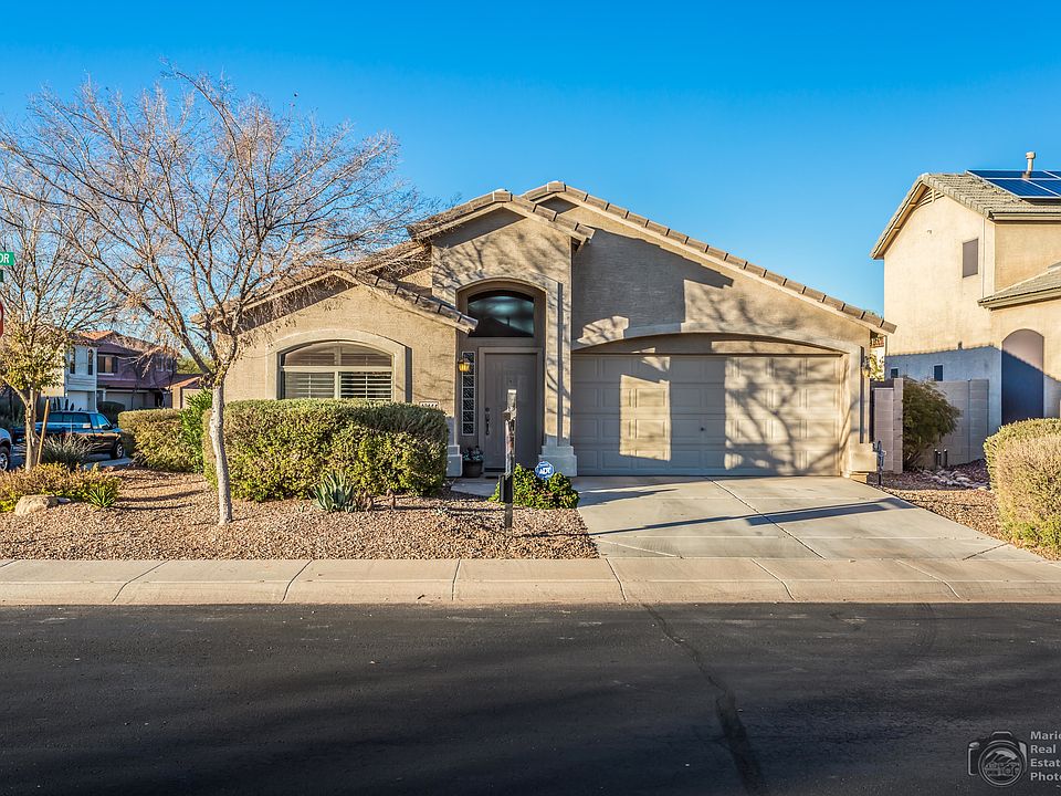1st image of 42444 W Colby Dr