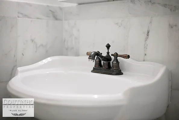 Rented by Charles Coutinho LLC | media 37