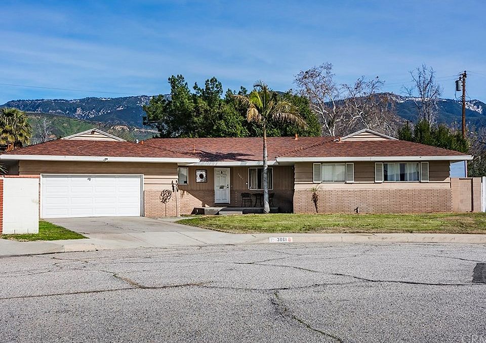 2nd image of 3861 Arlington Dr