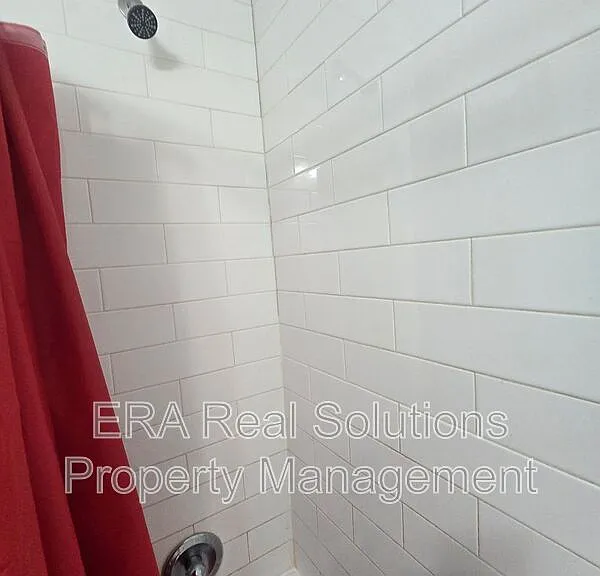 361 S Harris Ave #A — Photo 11