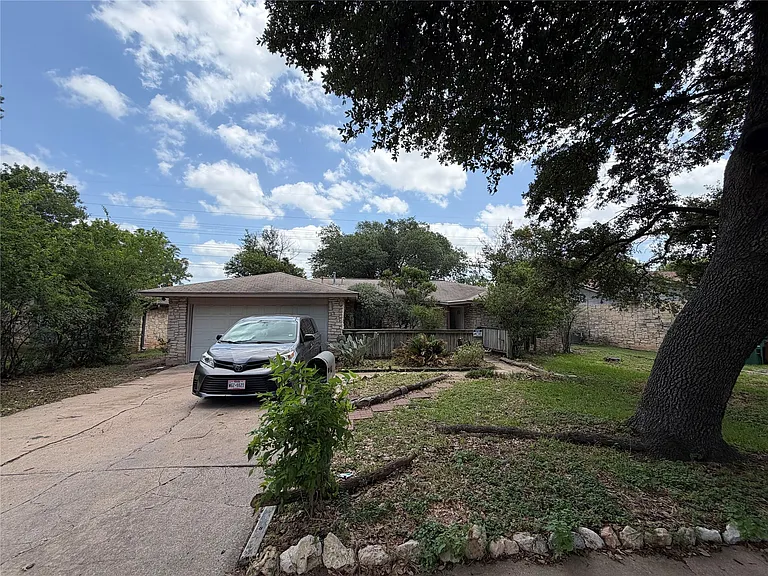 1309 Radam Cir — Photo 24