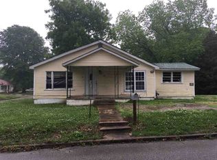 522 Mifflin Ave, Henderson, TN 38340