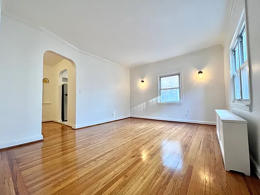 Rented by SERHANT. | media 1