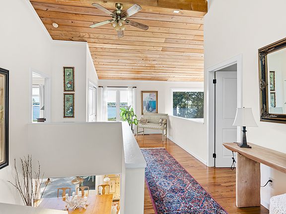 4th image of 82 Oyster Shores Rd