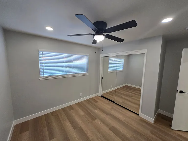 PARKWEST APARTMENTS — Photo 58