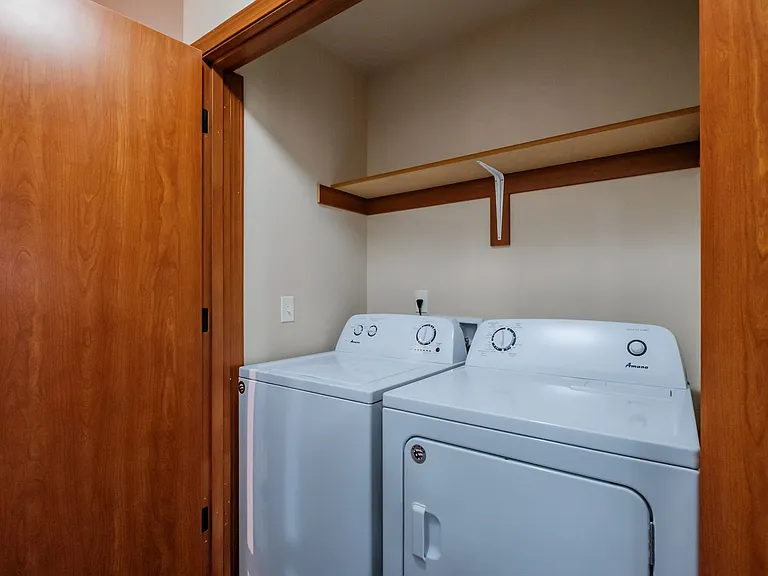 Aspen Place Apartments — Photo 161