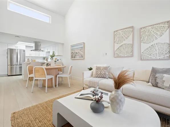 300 Roanoke Rd APT 11, El Cajon, CA 92020