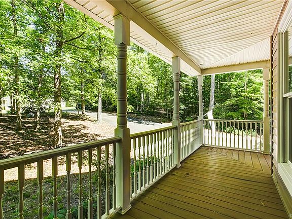 3rd image of 469 Oak Haven Dr