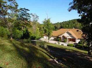 143 Pineridge Loop, Fairfield Glade, TN 38558