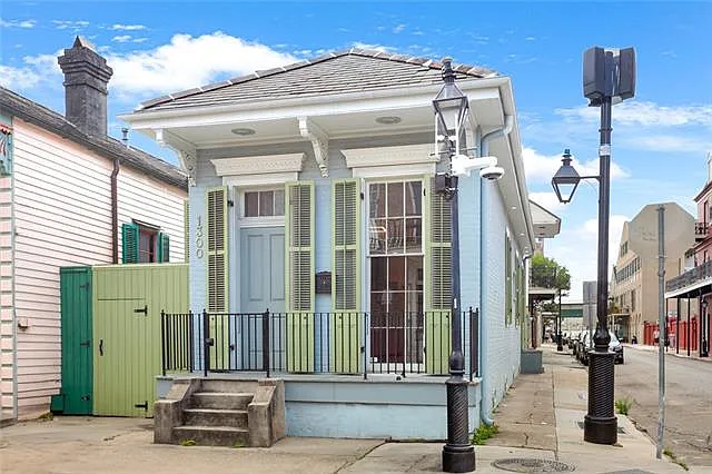 1300 Chartres St — Photo 22