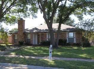 2156 Wren Ln, Lewisville, TX 75077