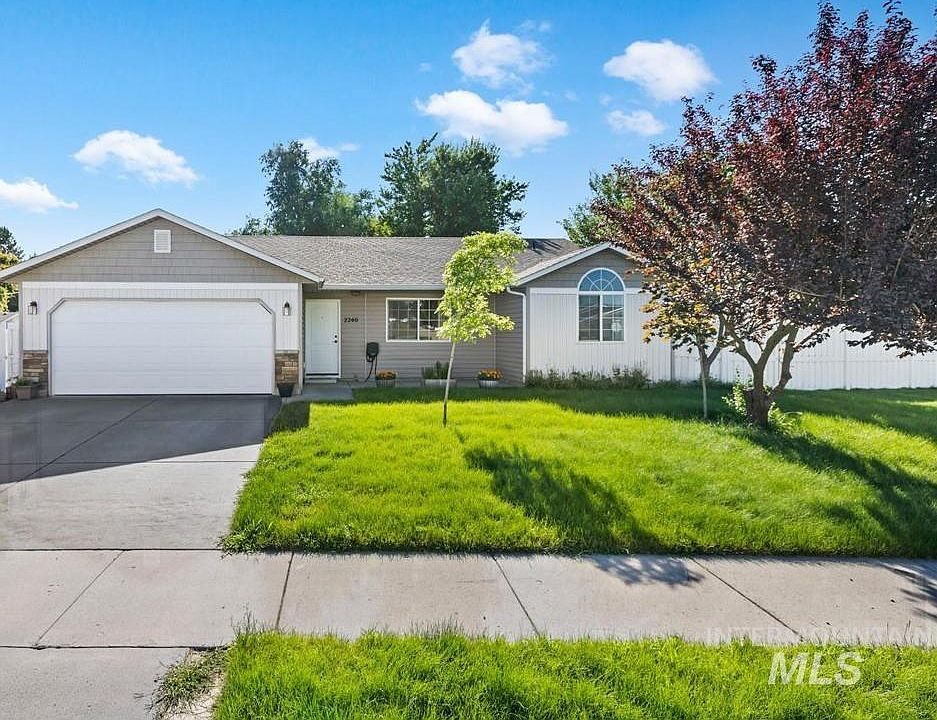 1st image of 2240 Bishop Ave
