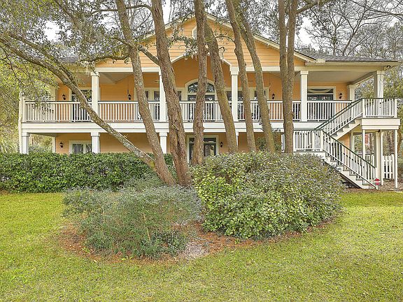 2nd image of 5208 Holly Forest Dr