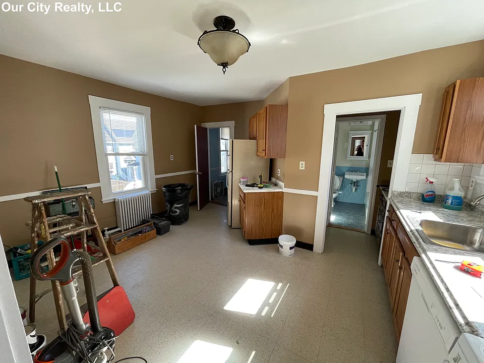 95 Flint St #2