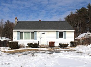 90 Unionville Feura Bush Rd, Feura Bush, NY 12067