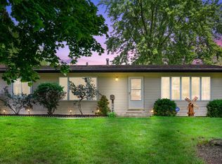 7643 Walnut Ave, Woodridge, IL