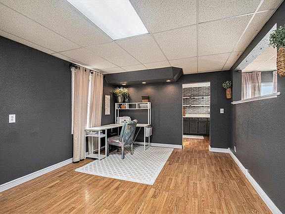 5th image of 106 E Center St