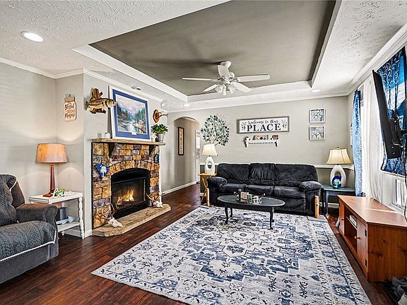 4th image of 524 Garren Rd