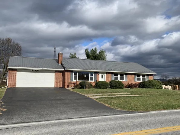 765 Falling Spring Rd, Chambersburg, PA 17202