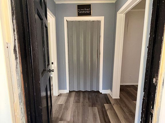 4th image of 129 Cobb St