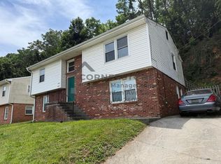 635 Riverland Rd SE, Roanoke, VA 24014