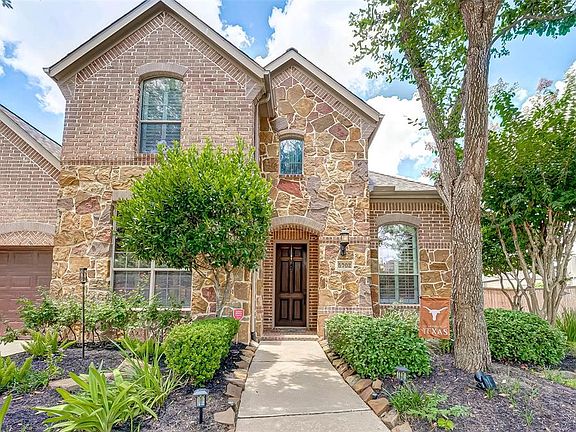 5th image of 5702 Hawthorne Garden Way