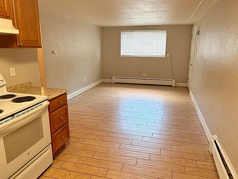 Emporia Street Apartments — Photo 17