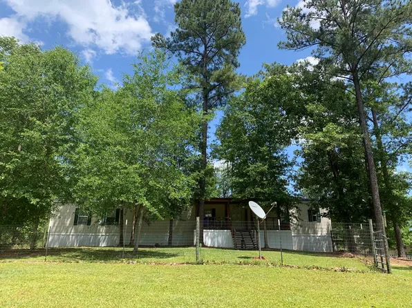 285 Bluff Rd, Hazlehurst, GA 31539