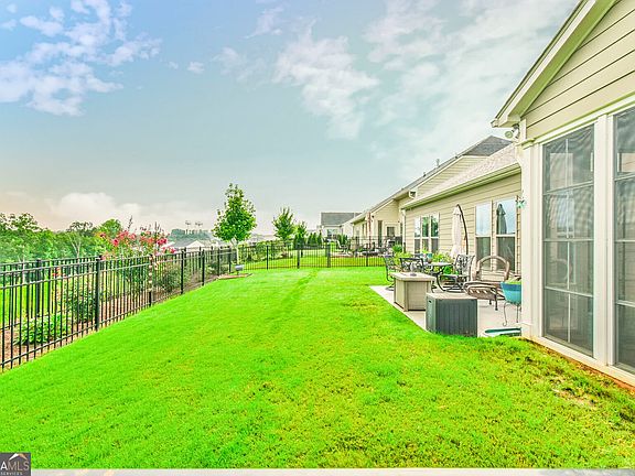 4th image of 5704 Miravista Way