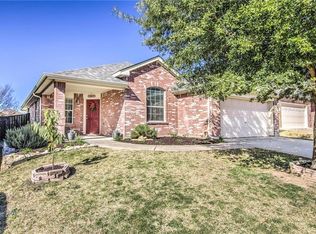 9129 Oldwest Trl, Fort Worth, TX 76131