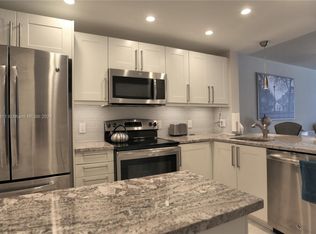 470 Paradise Isle Blvd APT 107, Hallandale, FL 33009