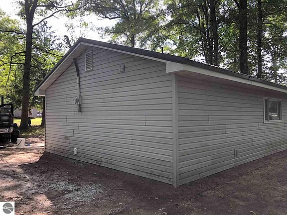 5th image of 4011 Judy Dr