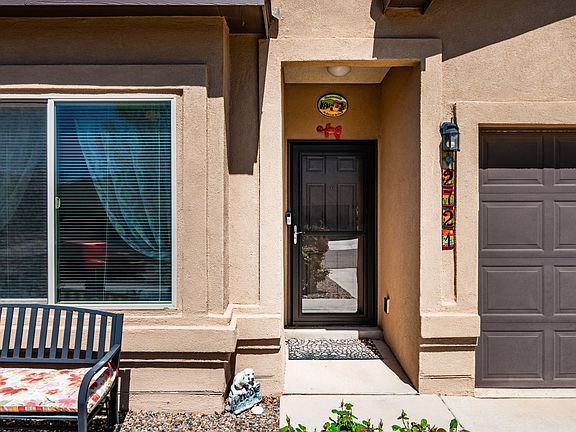 3rd image of 2721 Wilder Loop NE