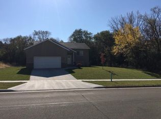 3112 Rose Dr SE, Rochester, MN 55904