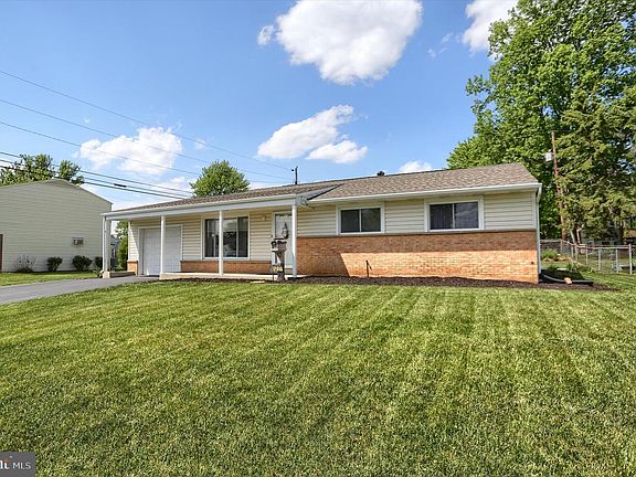 4th image of 5221 Stuart Dr
