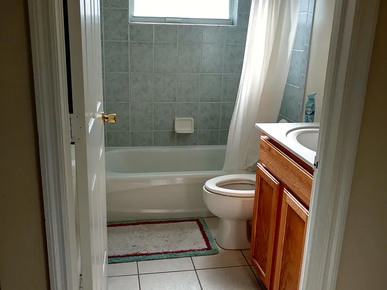 229 SW Chelsea Ter — Photo 17