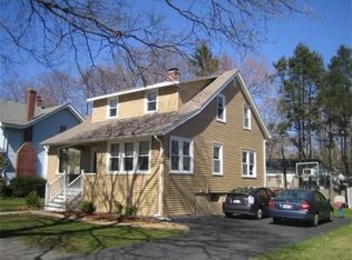 32 Vassar St, Worcester, MA 01602
