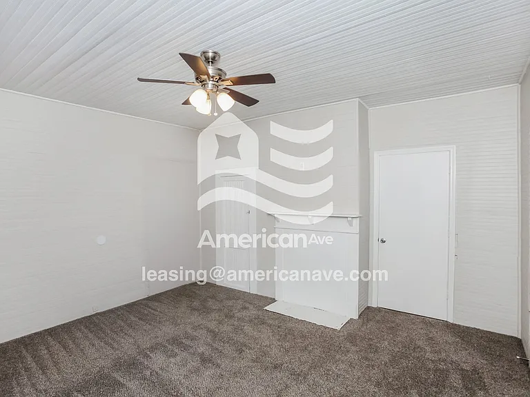 5012_010_wm_-_main_bedroom_13160303.jpg