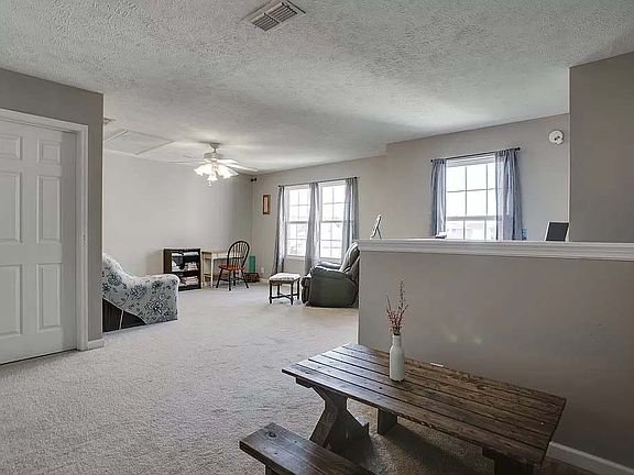 5th image of 4869 Nina Marie Ave