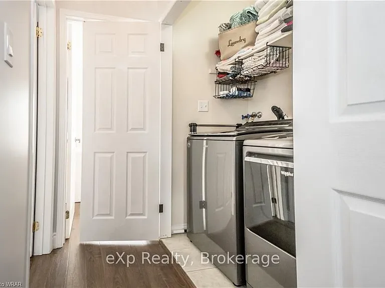 12 Griffiths Ave — Photo 10