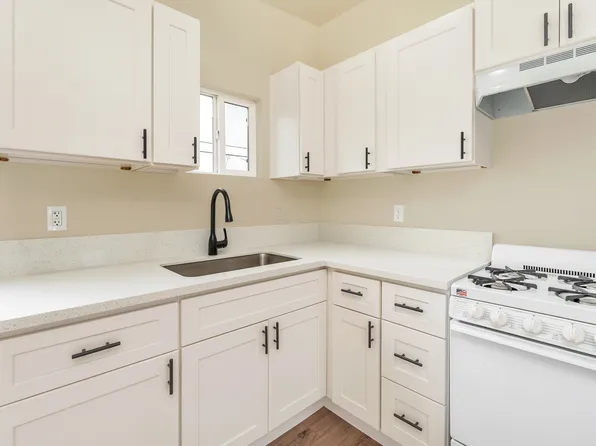 311 Decatur St #A, Bakersfield, CA 93308
