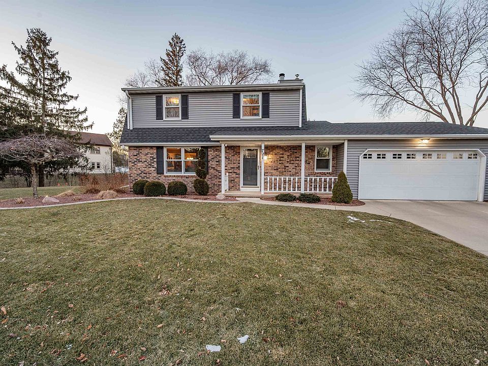 1st image of 721 Eau Claire Pl