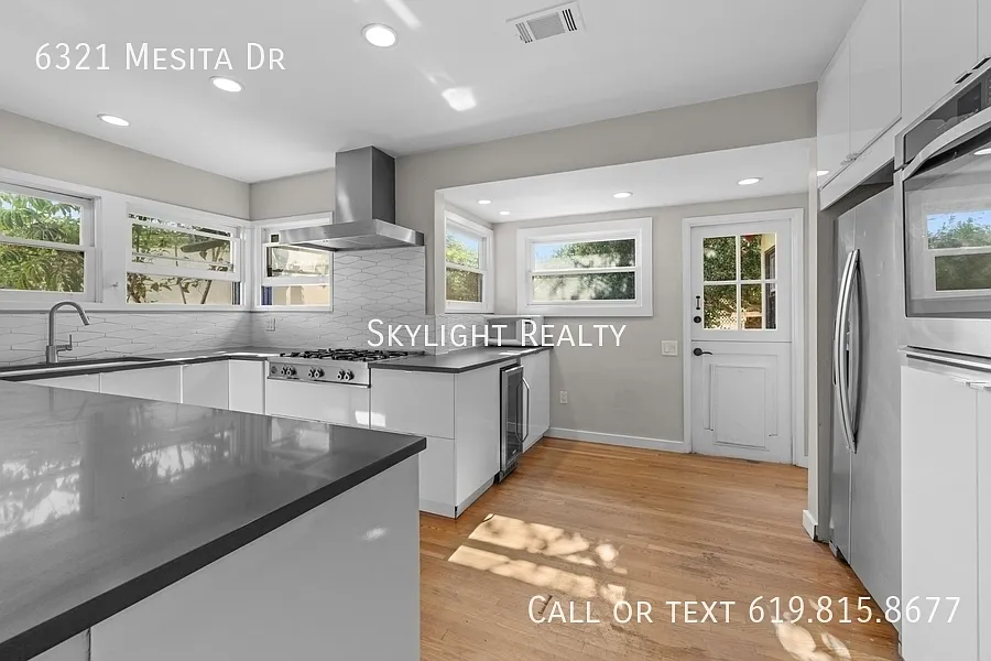6321 Mesita Dr