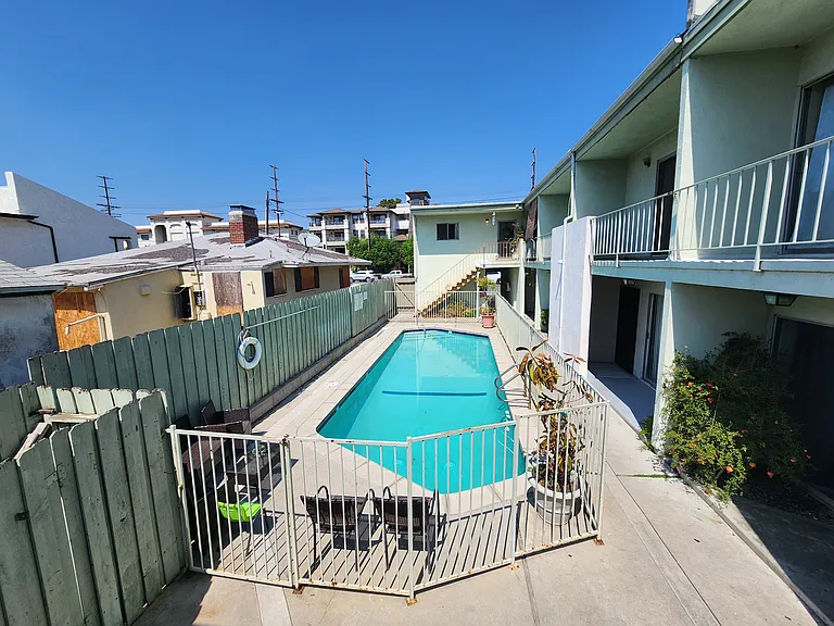 12744 Moorpark St #3 — Photo 45