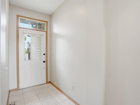 5th image of 5792 Prairie Ridge Dr #182