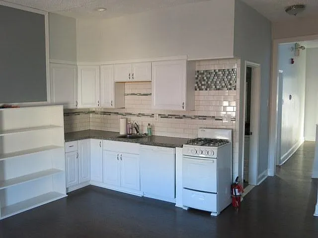 828 Corinthian Ave #5 — Photo 10