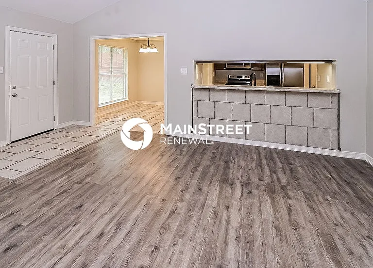 6540 Jamestown Dr — Photo 4