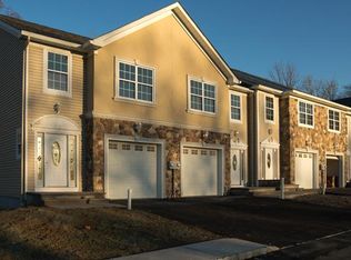 16 Miners Ln, Franklin, NJ 07416