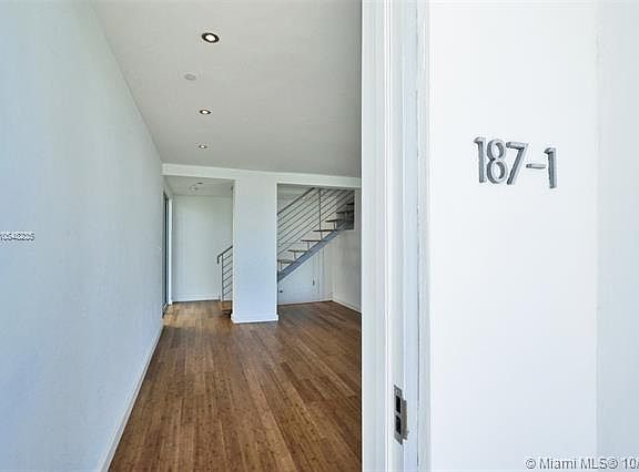 2nd image of 187 N Shore Dr #187-1