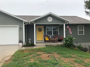 501 Paradise Heights Dr, Berryville, AR 72616